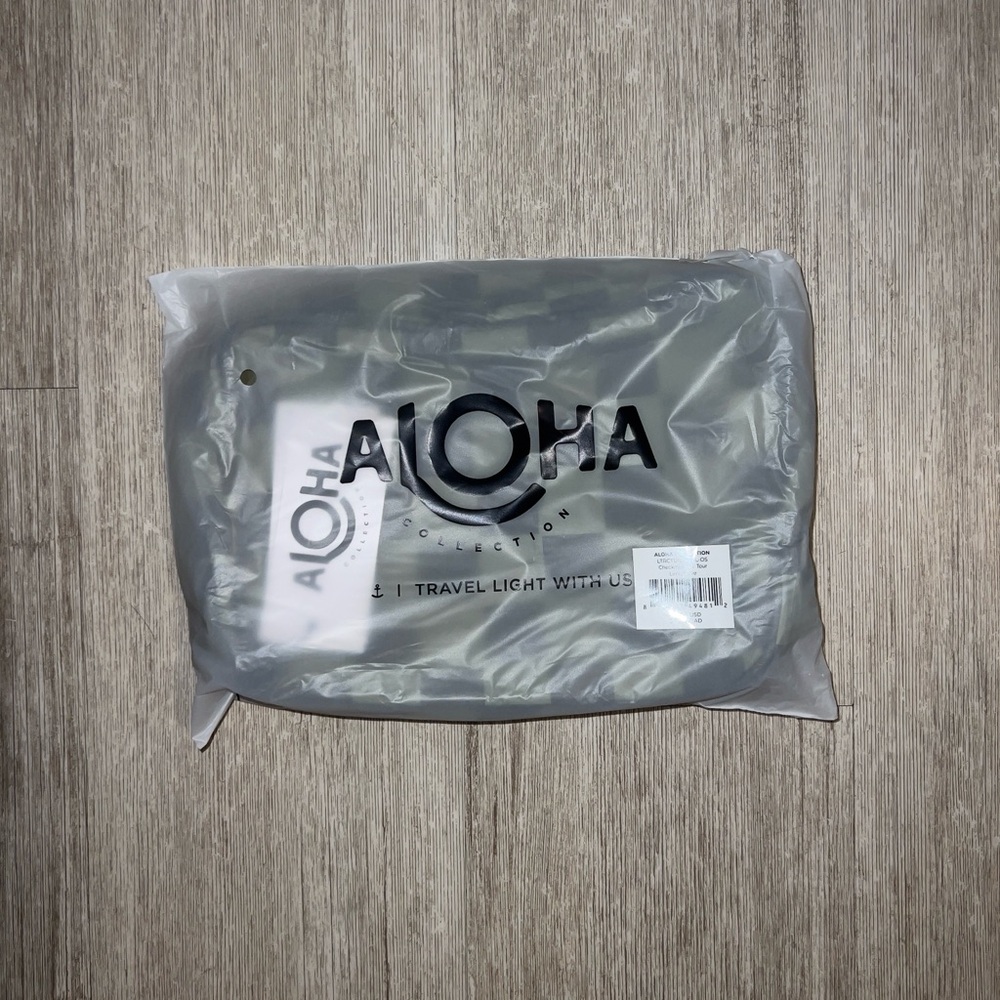 BNWT Aloha Collection Le Tour Checkerboard Bag